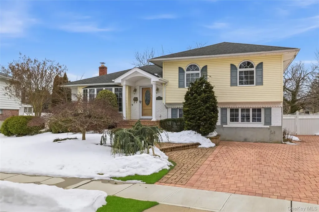 138 Washington Street Farmingdale NY 11735