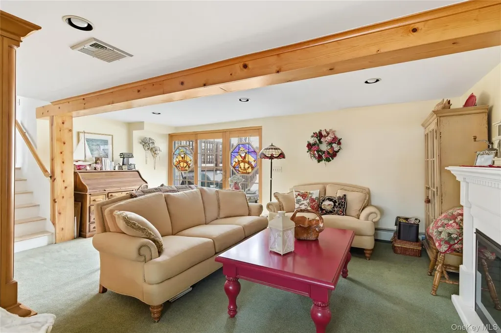 138 Washington Street Farmingdale NY 11735