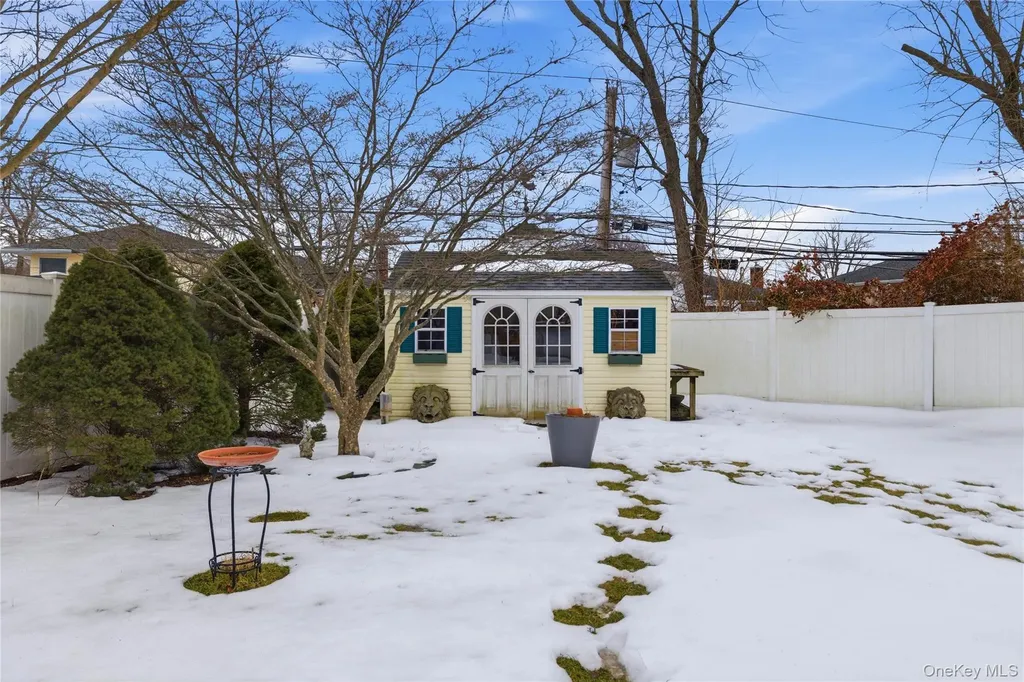 138 Washington Street Farmingdale NY 11735