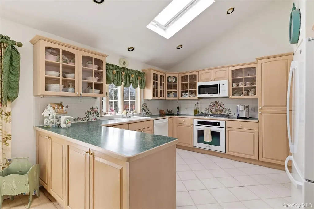 138 Washington Street Farmingdale NY 11735