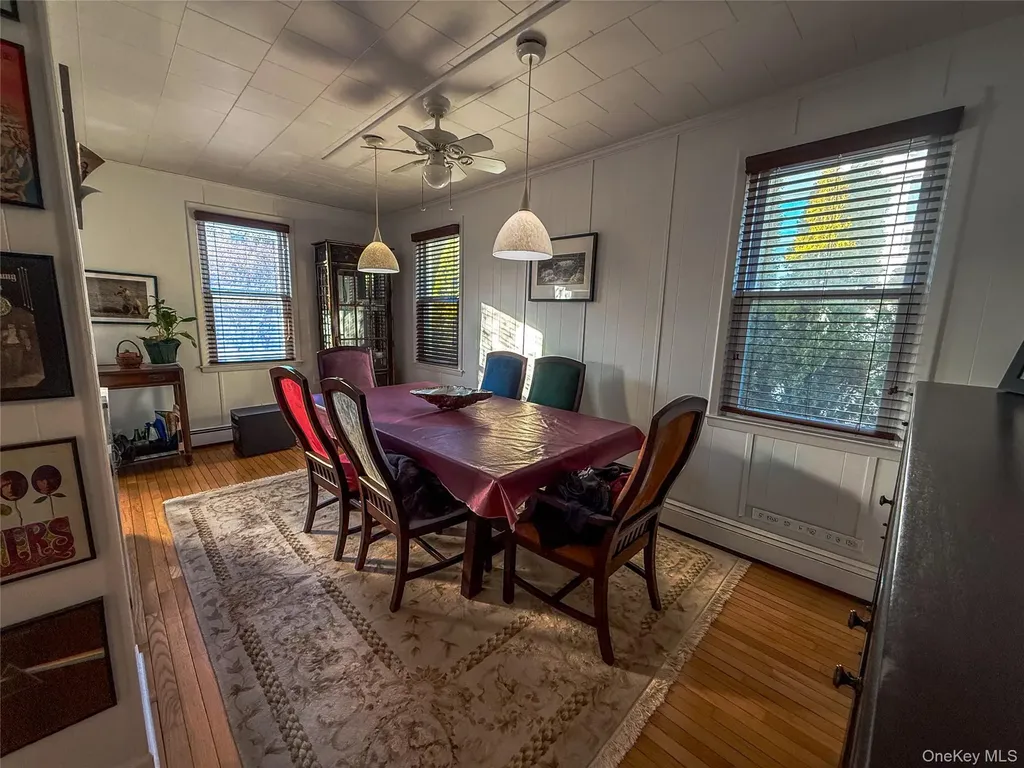 105 Baldwin Avenue Point Lookout NY 11569