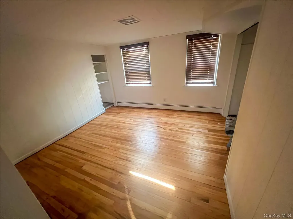 105 Baldwin Avenue Point Lookout NY 11569