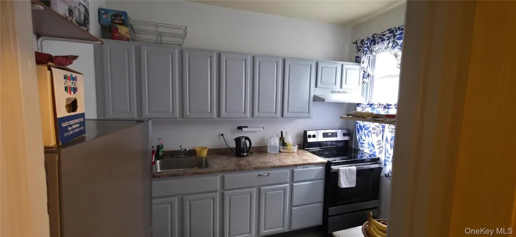 65-12 Myrtle Avenue Glendale NY 11385