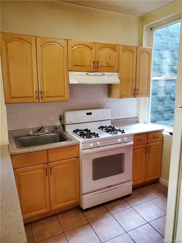 4279 Katonah Avenue Bronx NY 10470