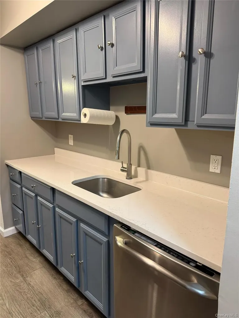 1701 Cherry Hill Drive Poughkeepsie NY 12603
