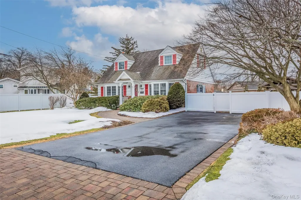 45 Terry Lane Commack NY 11725