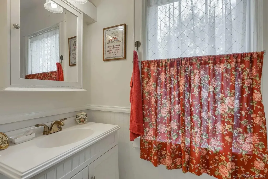 105 Hooker Avenue Poughkeepsie NY 12601
