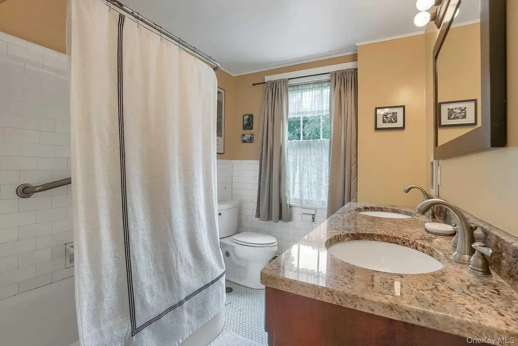 105 Hooker Avenue Poughkeepsie NY 12601
