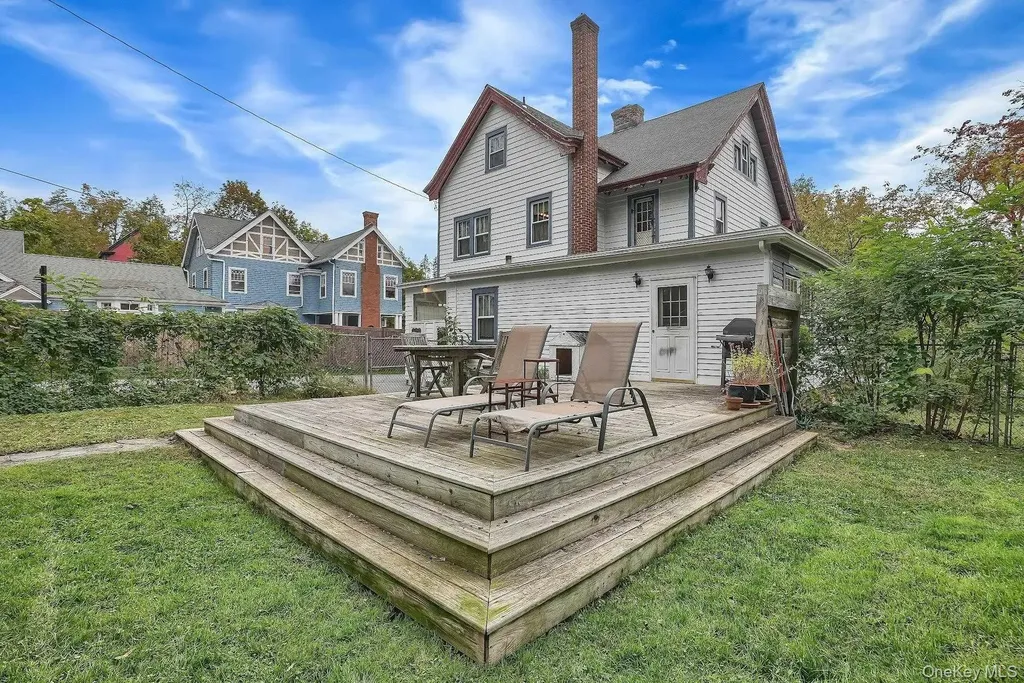 105 Hooker Avenue Poughkeepsie NY 12601