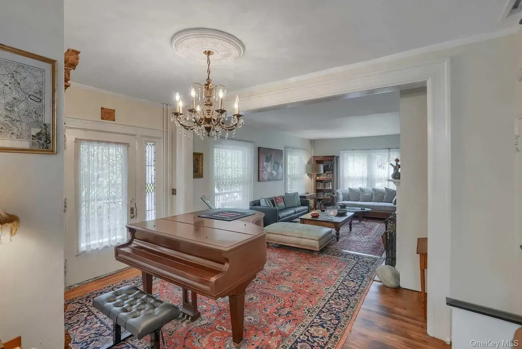 105 Hooker Avenue Poughkeepsie NY 12601