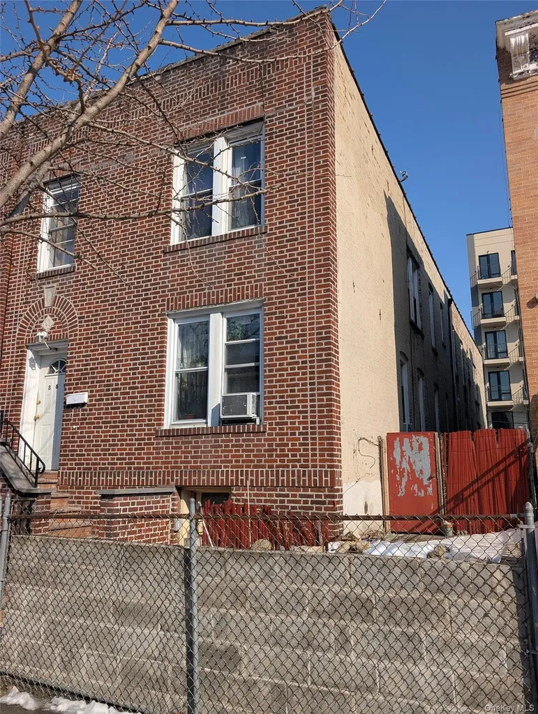 369 E 32nd Street Brooklyn NY 11226