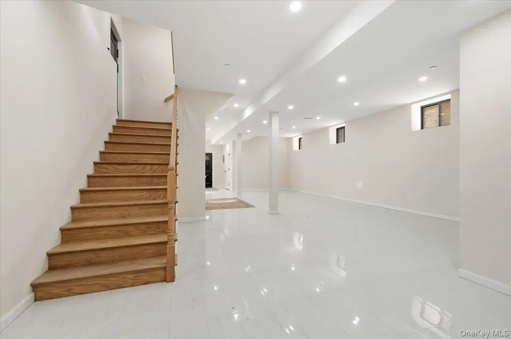 154-24 27th Avenue Flushing NY 11354
