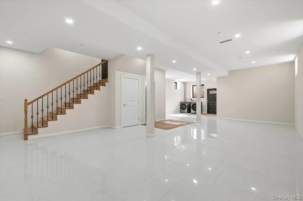 154-24 27th Avenue Flushing NY 11354