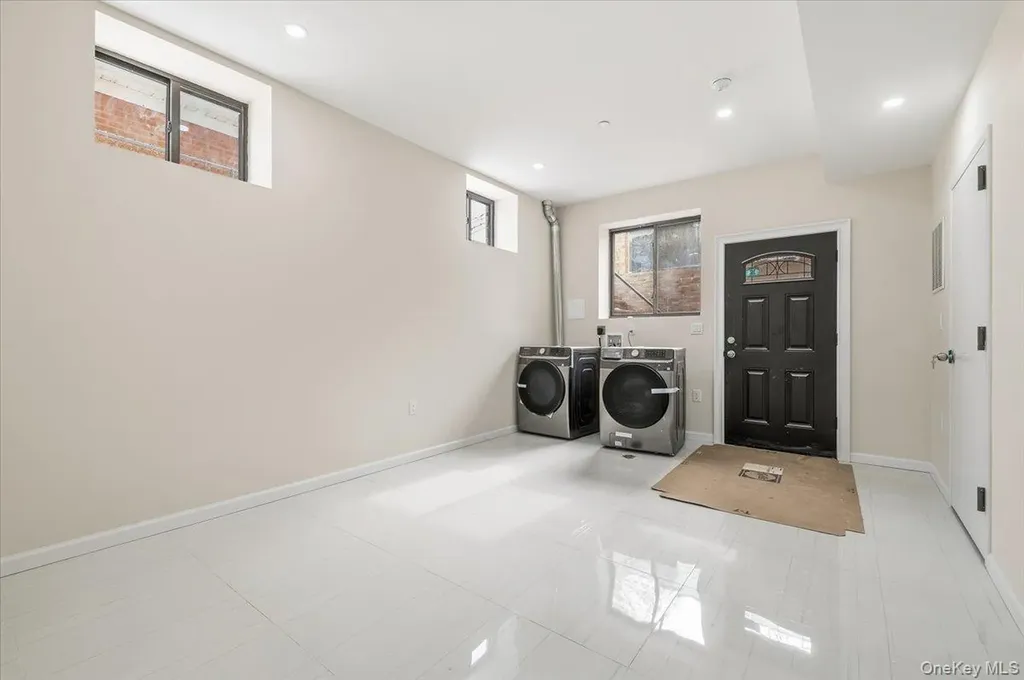154-24 27th Avenue Flushing NY 11354