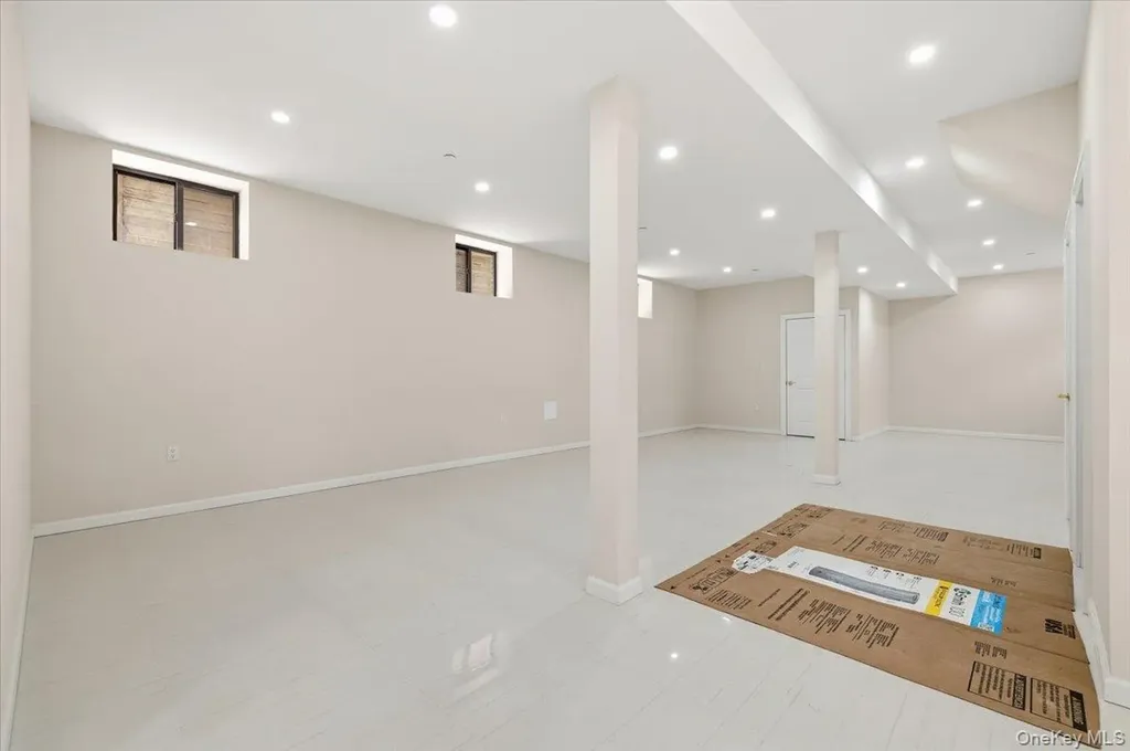 154-24 27th Avenue Flushing NY 11354