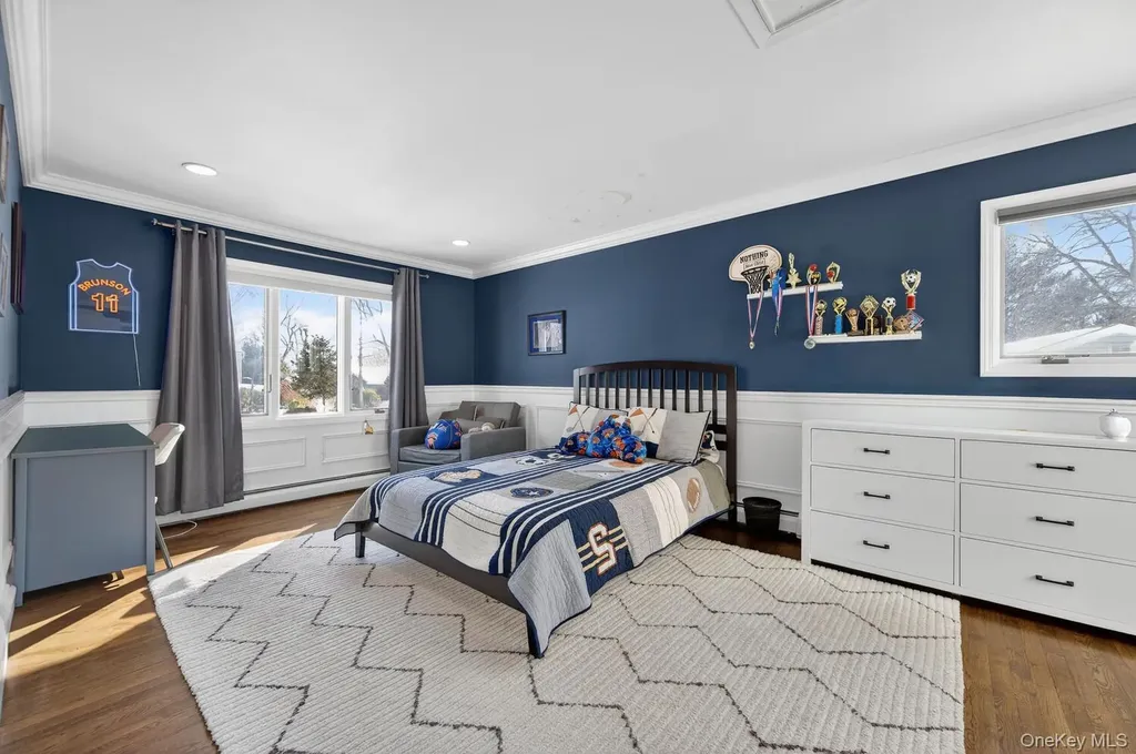 18 Melrose Lane Commack NY 11725
