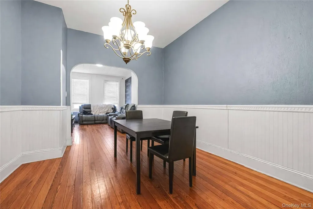 5917 Putnam Avenue Ridgewood NY 11385