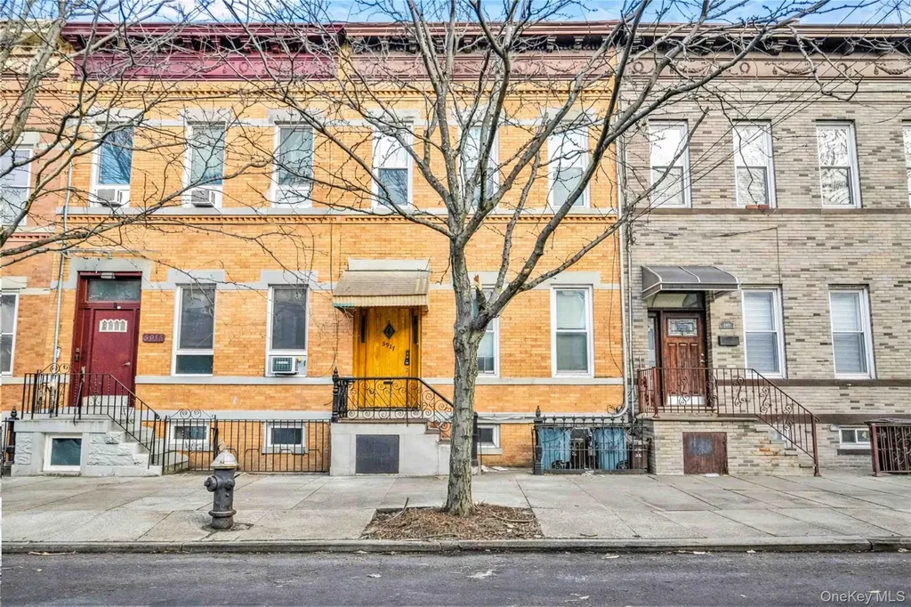 5917 Putnam Avenue Ridgewood NY 11385