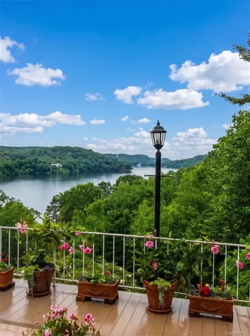 225 E Lake Road Tuxedo Park NY 10987