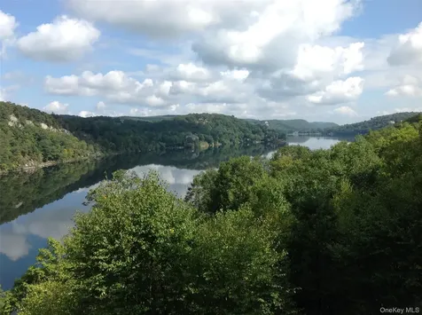 225 E Lake Road Tuxedo Park NY 10987