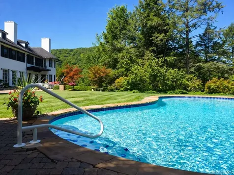 225 E Lake Road Tuxedo Park NY 10987