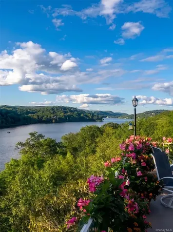 225 E Lake Road Tuxedo Park NY 10987