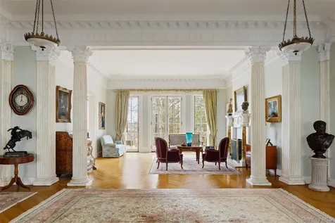 225 E Lake Road Tuxedo Park NY 10987