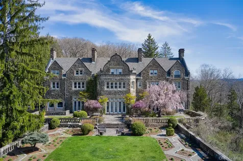 43 Ontio Road Tuxedo Park NY 10987