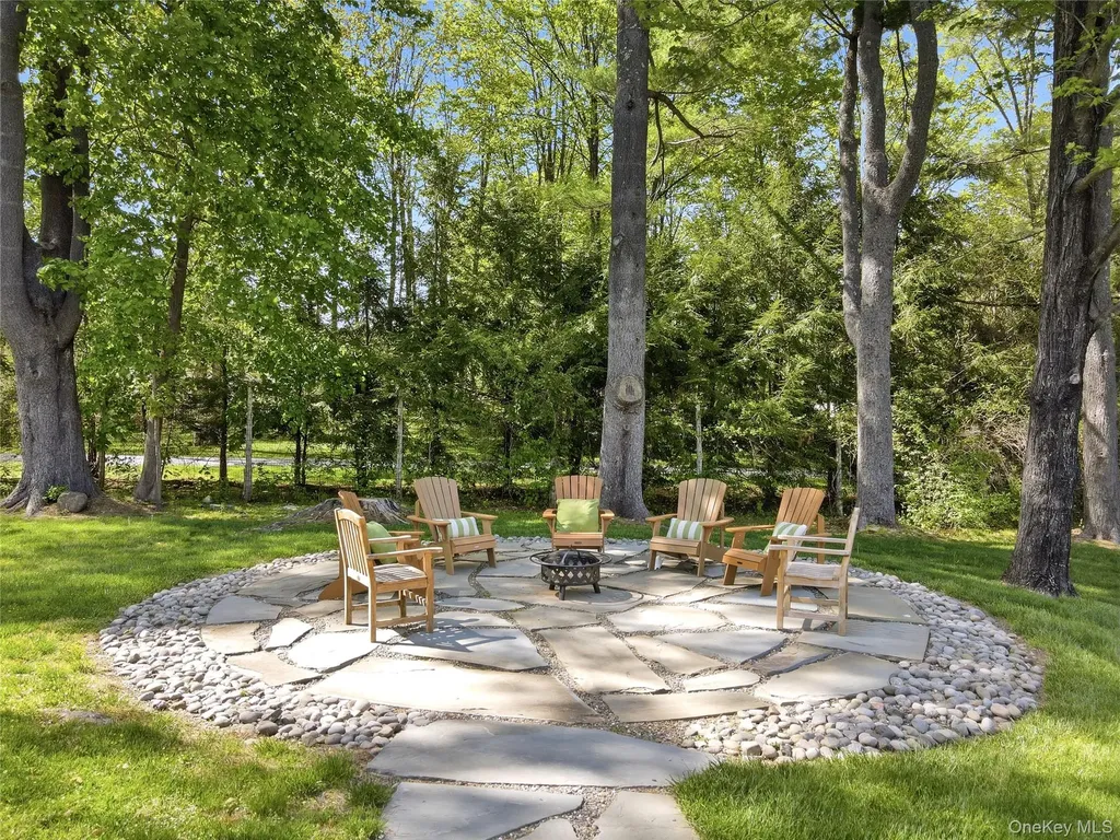 105 Old Corner Road Bedford NY 10506