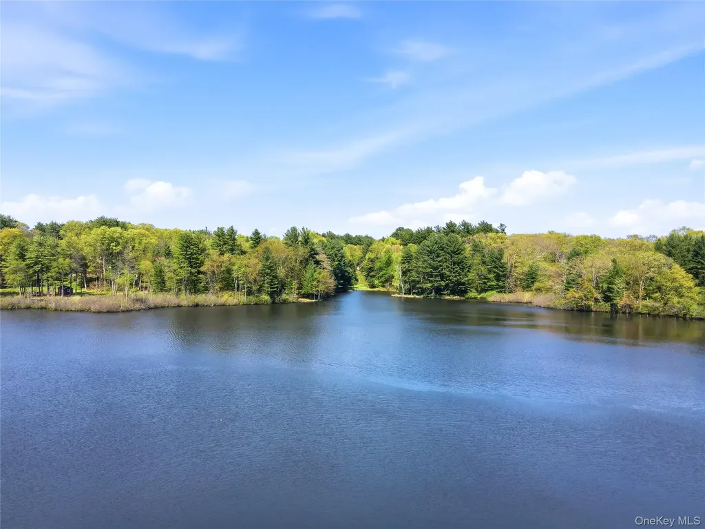 105 Old Corner Road Bedford NY 10506