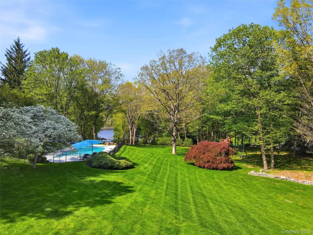 105 Old Corner Road Bedford NY 10506