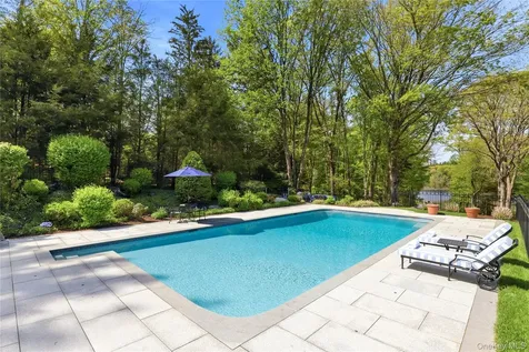 105 Old Corner Road Bedford NY 10506