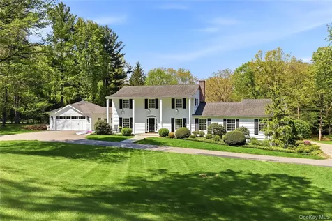 105 Old Corner Road Bedford NY 10506