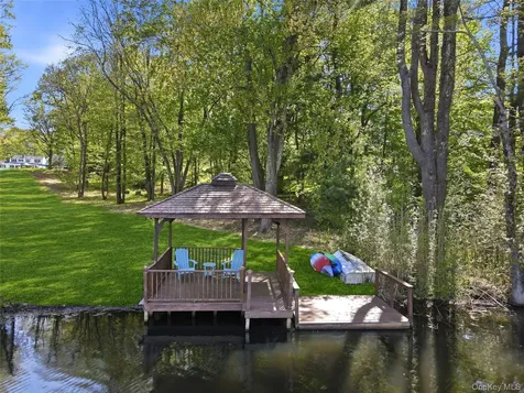 105 Old Corner Road Bedford NY 10506