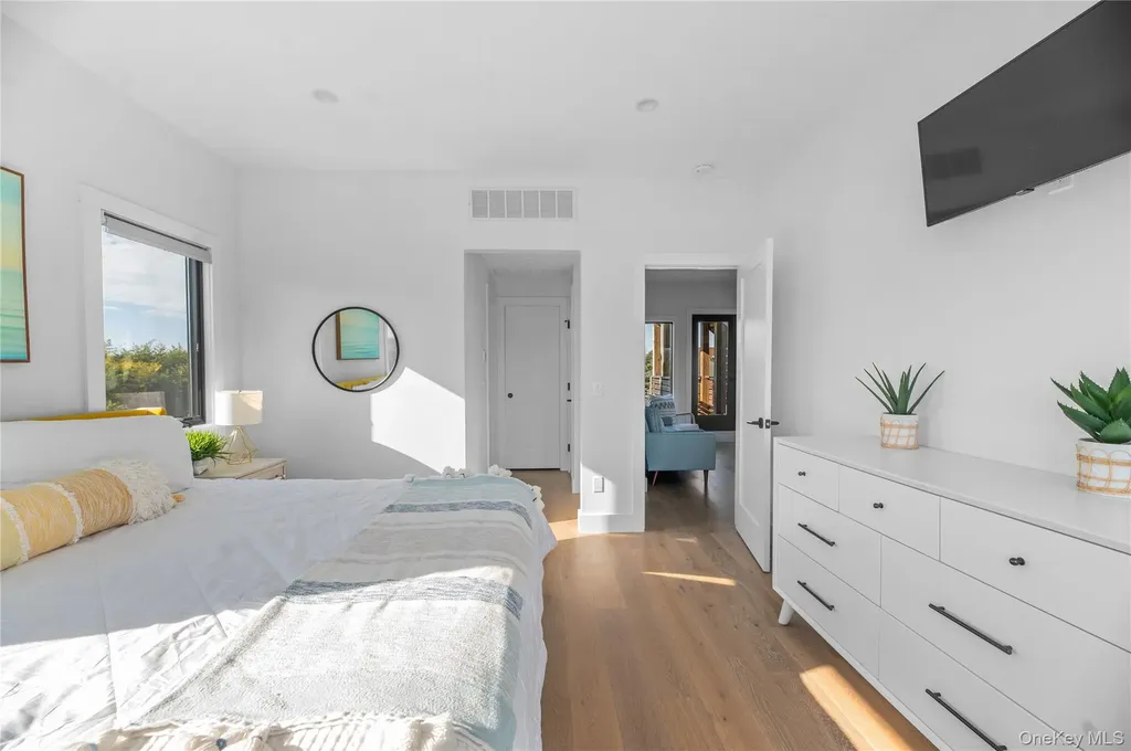 31 Atlantic Avenue Seaview NY 11770