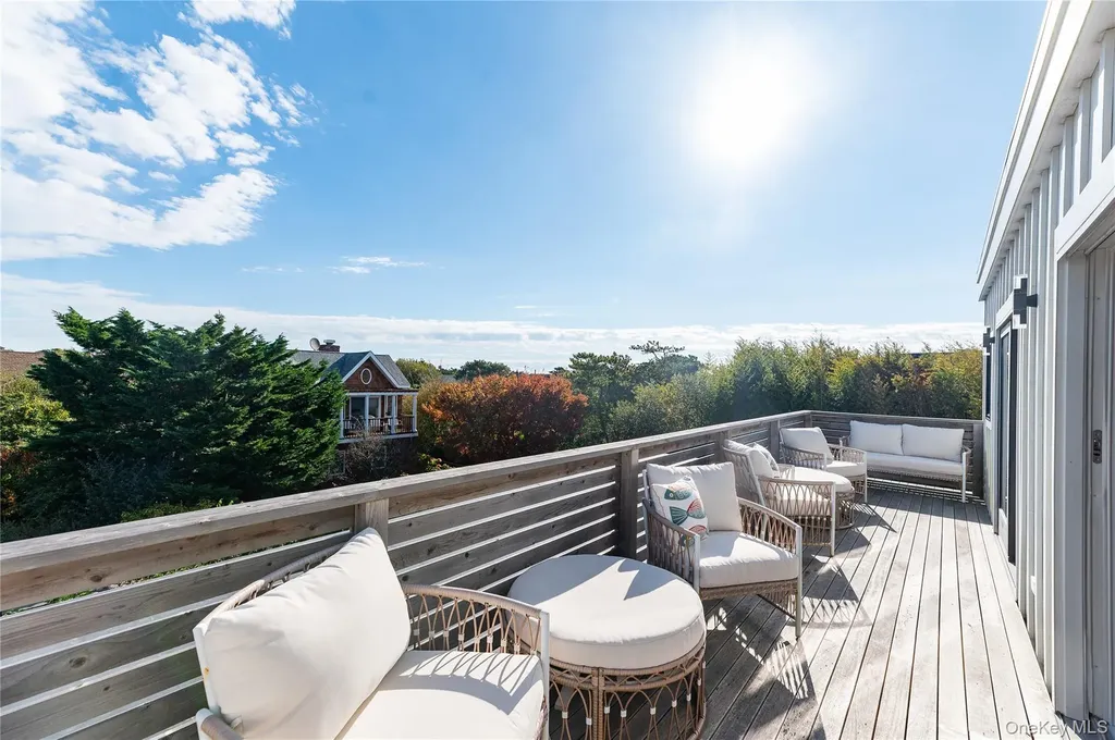 31 Atlantic Avenue Seaview NY 11770