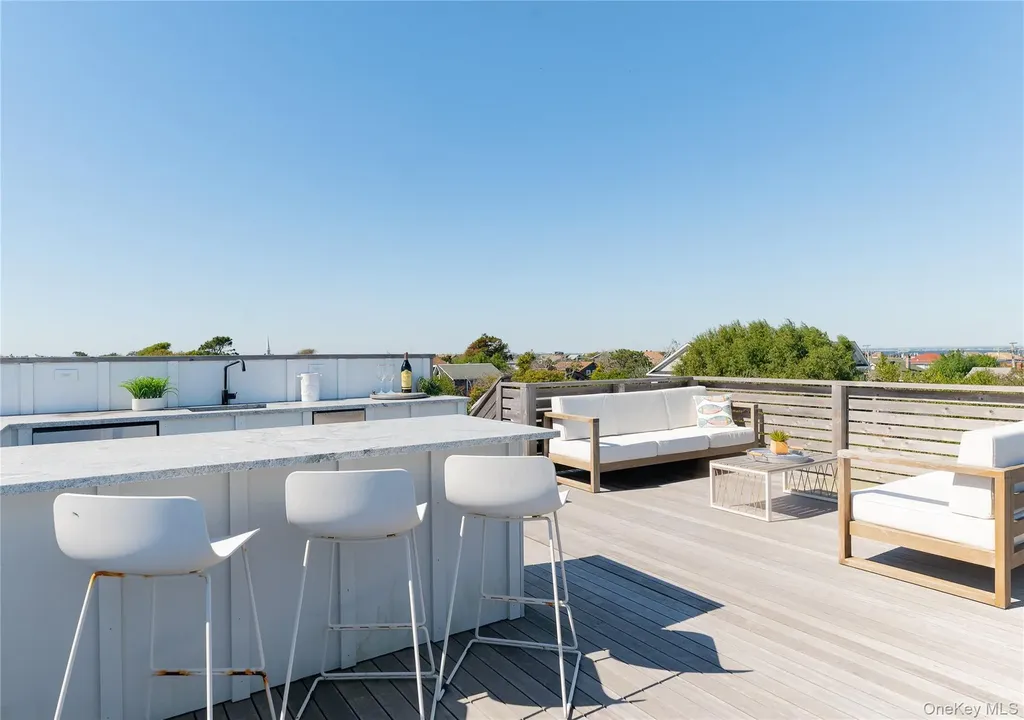 31 Atlantic Avenue Seaview NY 11770