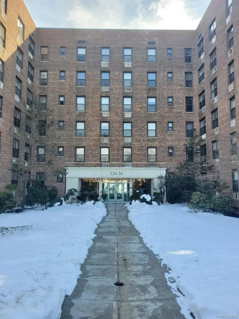 226-26 Union Turnpike Bayside NY 11364