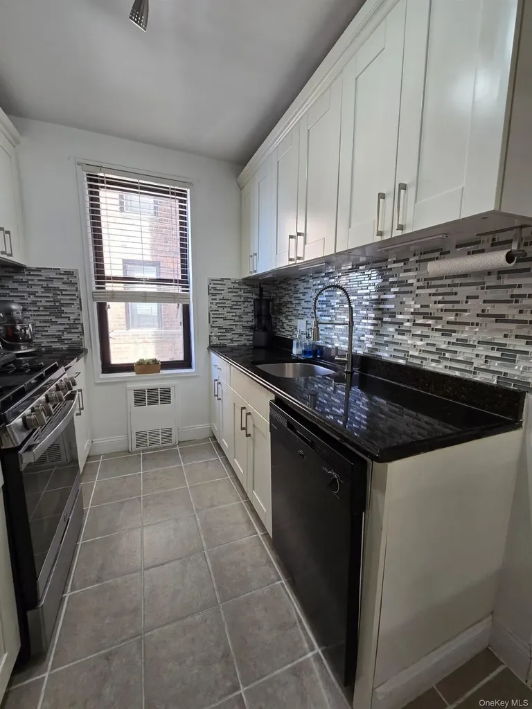 226-26 Union Turnpike Bayside NY 11364