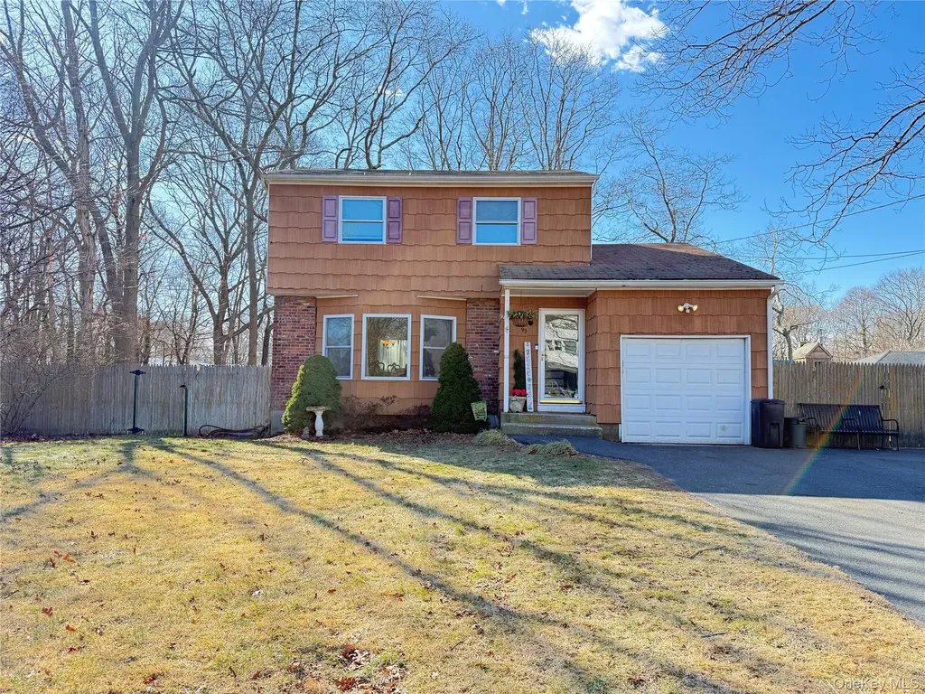 92 Southaven Avenue Mastic NY 11950