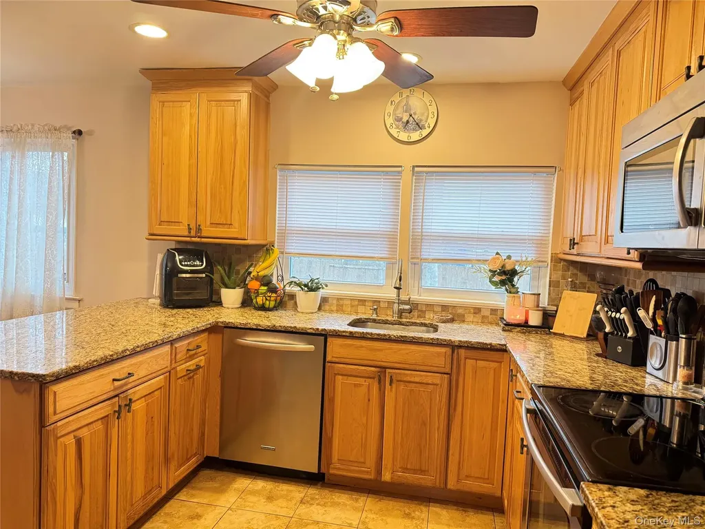 92 Southaven Avenue Mastic NY 11950
