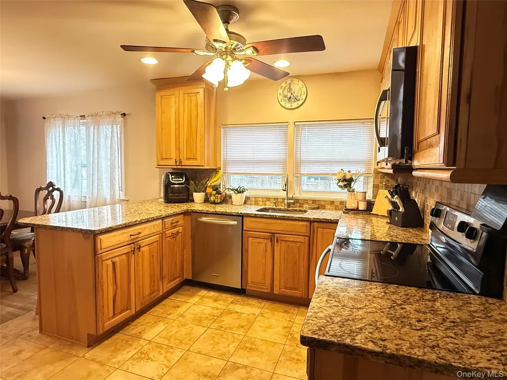 92 Southaven Avenue Mastic NY 11950