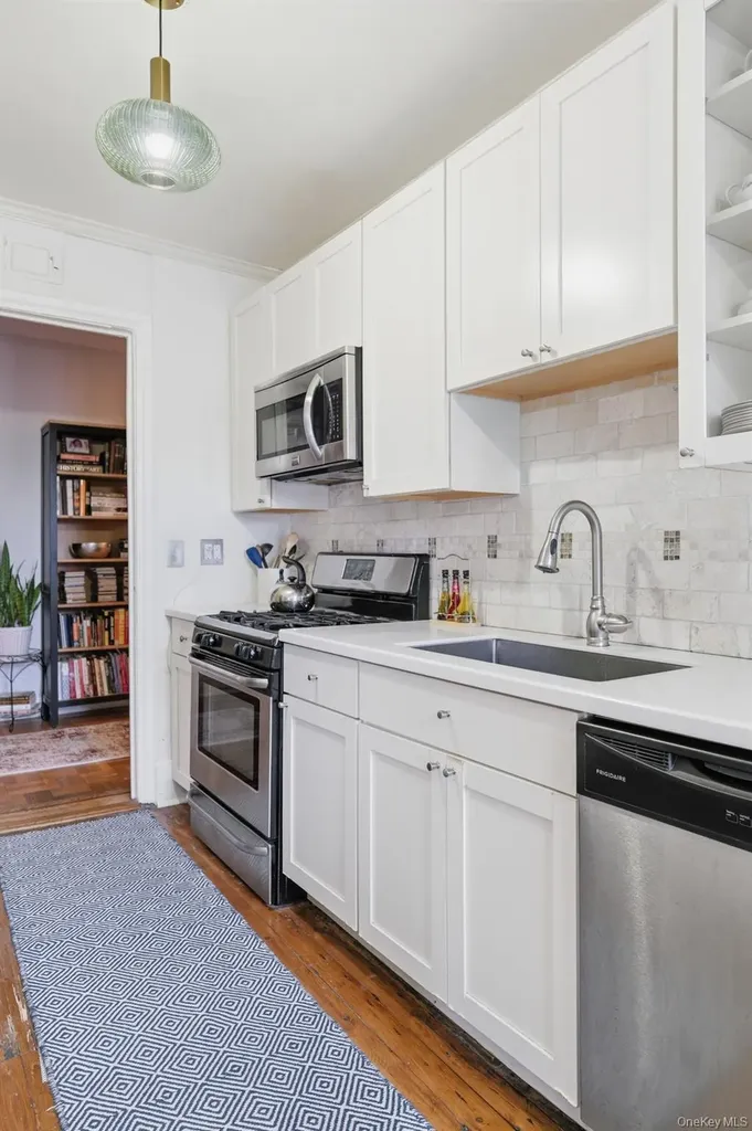 300 S Broadway Tarrytown NY 10591