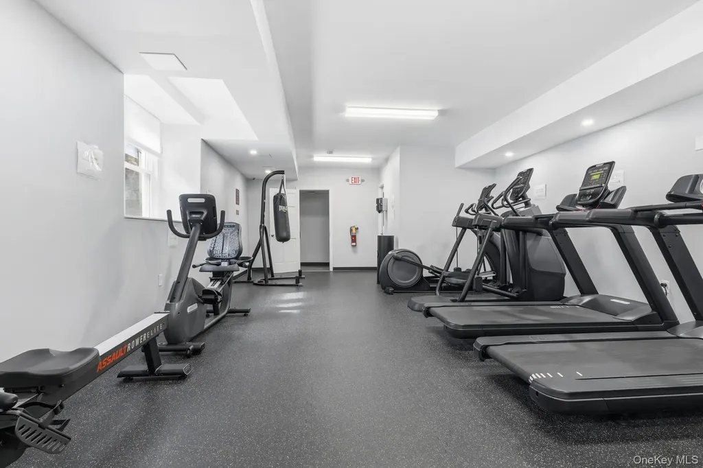300 S Broadway Tarrytown NY 10591