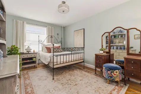 300 S Broadway Tarrytown NY 10591