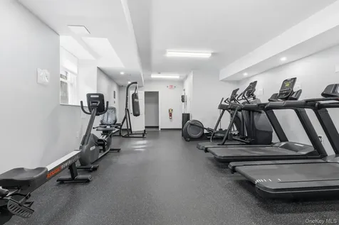 300 S Broadway Tarrytown NY 10591