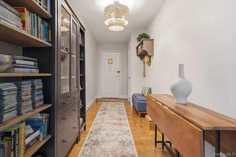 300 S Broadway Tarrytown NY 10591
