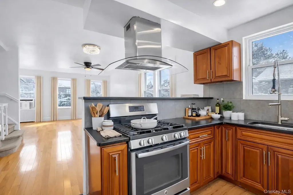 9701 69th Avenue Forest Hills NY 11375