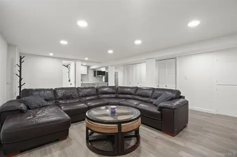 59 Hoags Cross Road Ossining NY 10562