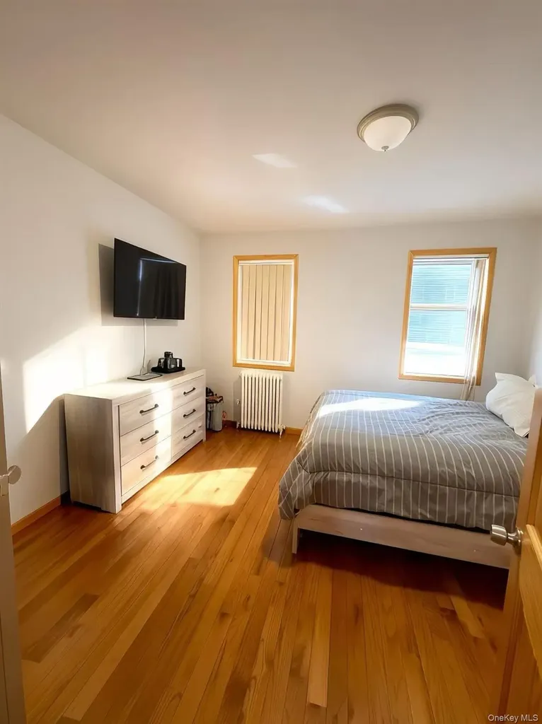 5431 Nurge Avenue Maspeth NY 11378